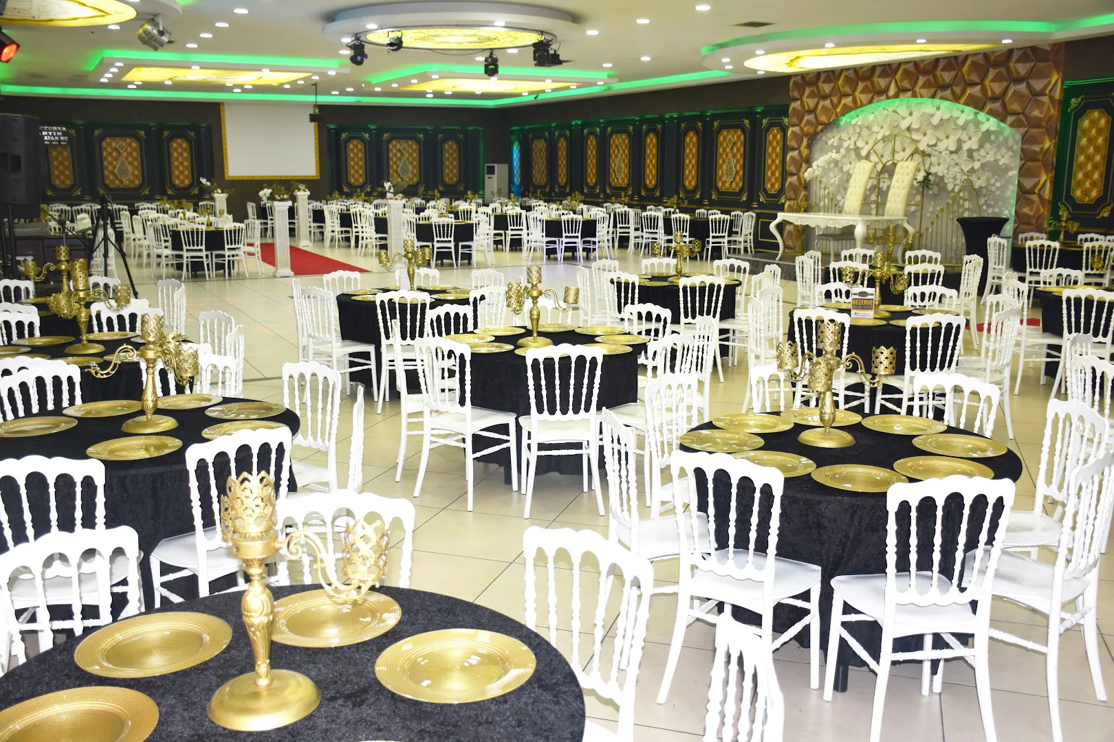 Salon Payitaht - Bursa Davet, Düğün, Kına, Toplantı Salonu galeri görseli