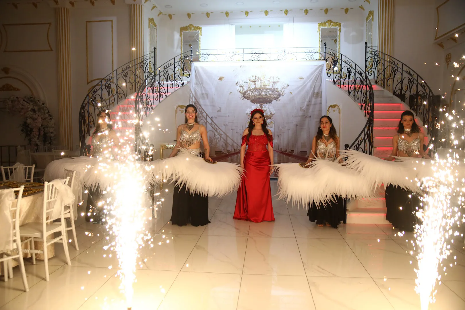 Royal Wedding Düğün Davet Balo galeri görseli