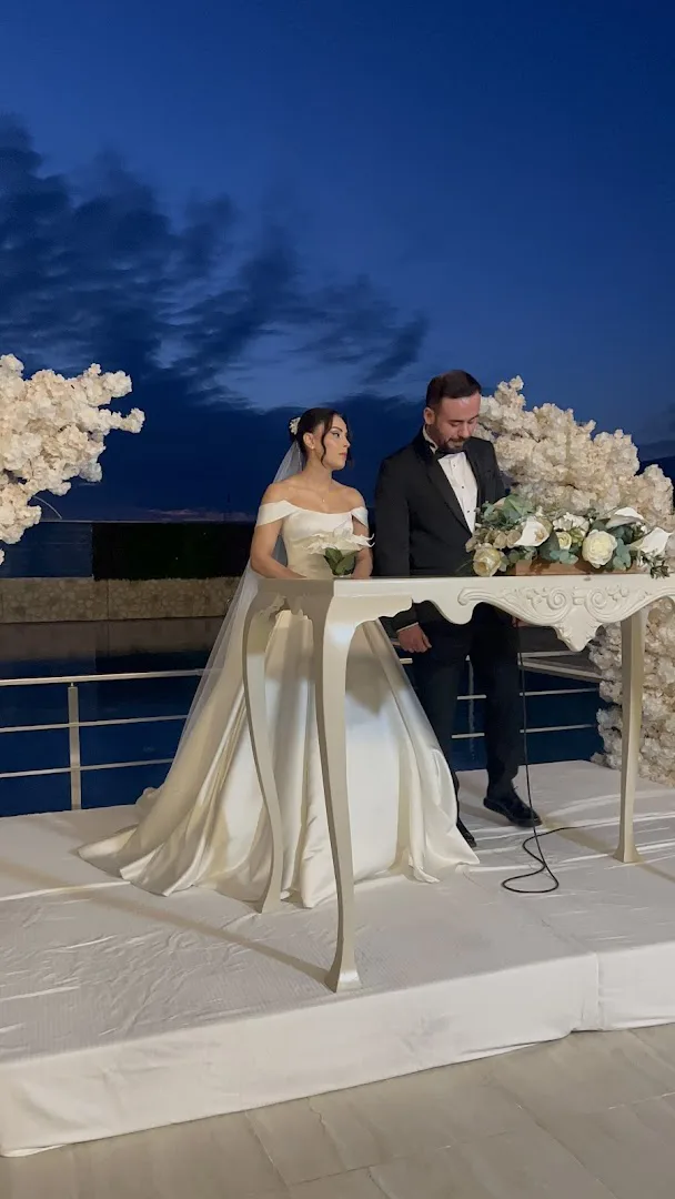 Gala Terrace Atakent Halkalı Düğün Salonu galeri görseli